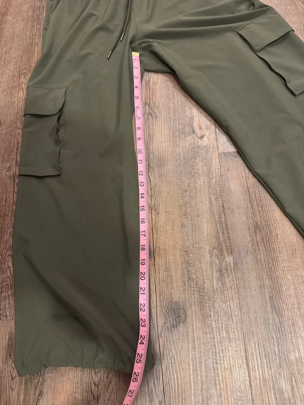 Abercrombie & Fitch Women’s Traveler Cargo Jumpsuit in Olive Green - size Large